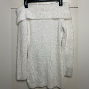 H&M FLUFFY OFF-THE-SHOULDER DRESS SIZE XS